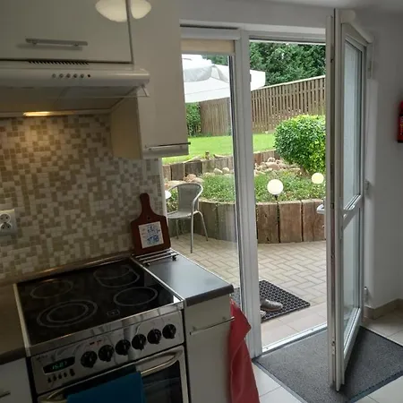 With Garden Access Lejlighed