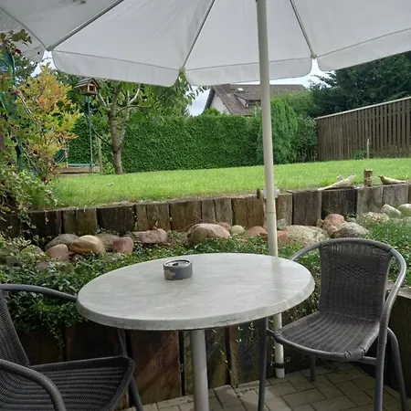 With Garden Access Lejlighed *