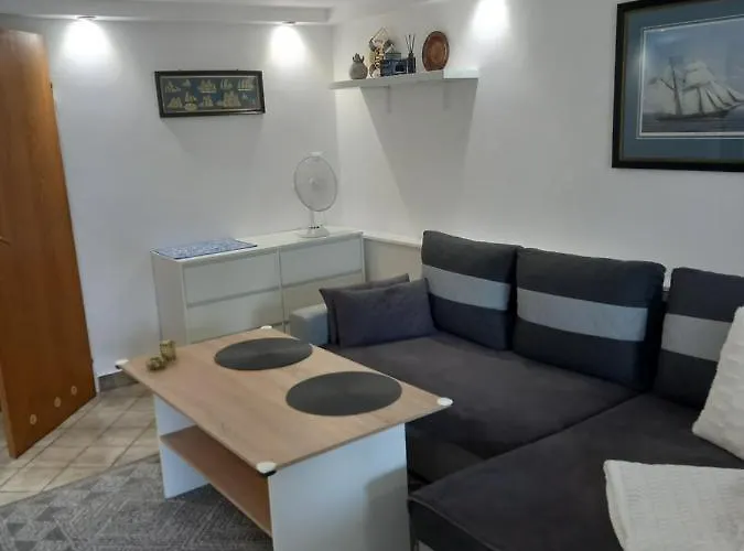 With Garden Access Stettin